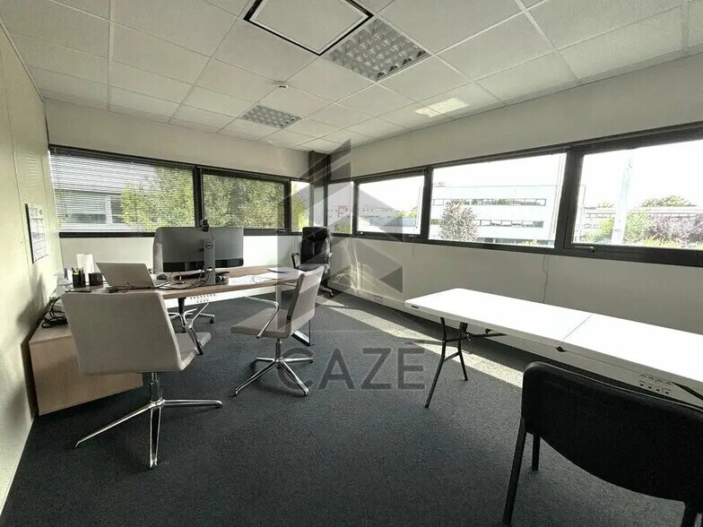 Bureau dans Mérignac à louer - Photo de l’immeuble – Image 3 sur 5
