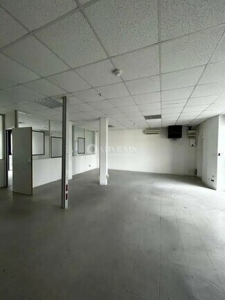 Plus de détails pour Industriel/Logistique à louer