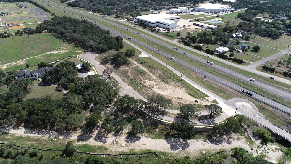 101 Switchback Trail, Boerne, TX à vendre - Photo principale – Image 1 sur 5