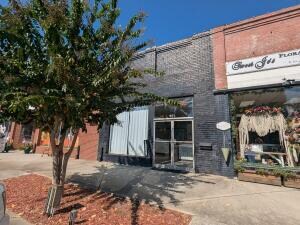 Plus de détails pour 402 Calhoun St, Johnston, SC - Local commercial à vendre