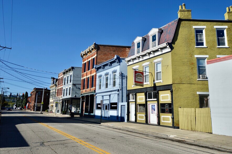 254 W Pike St, Covington, KY à louer - Photo de l’immeuble – Image 2 sur 14