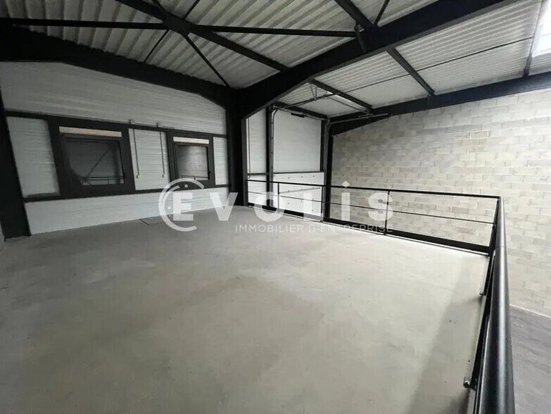 420 Rue Gabriel Voisin, Villefranche-sur-Saône à louer - Photo intérieure – Image 3 sur 5