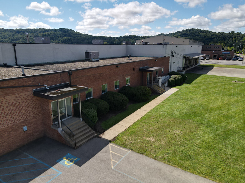 495 Avenue B, Leetsdale, PA à louer - Photo de l’immeuble – Image 2 sur 6