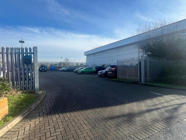 Challenge Rd, Ashford à louer - Photo de l’immeuble – Image 3 sur 9