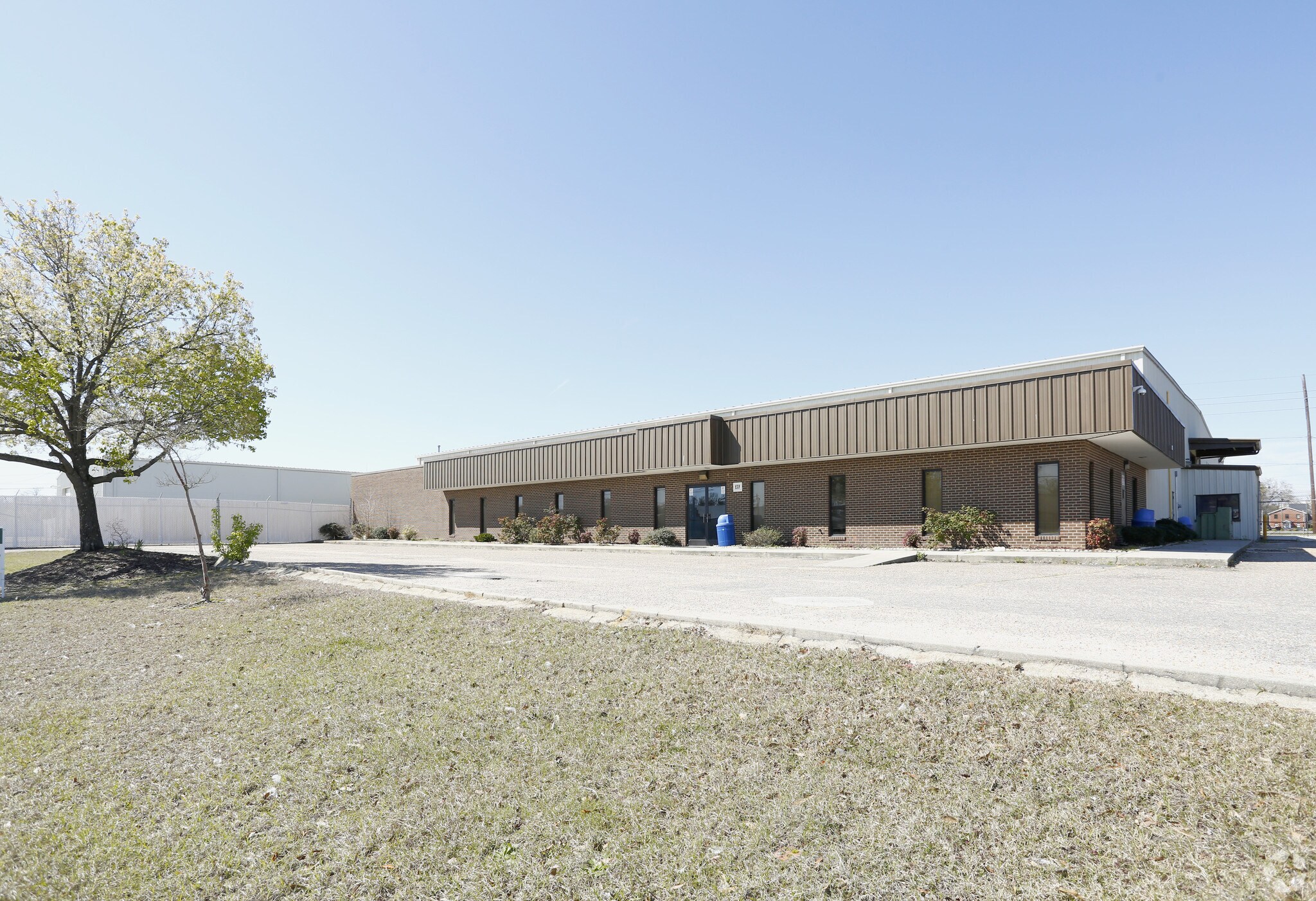 131 Pepsi Ln, Fayetteville, NC à louer Photo principale– Image 1 sur 22