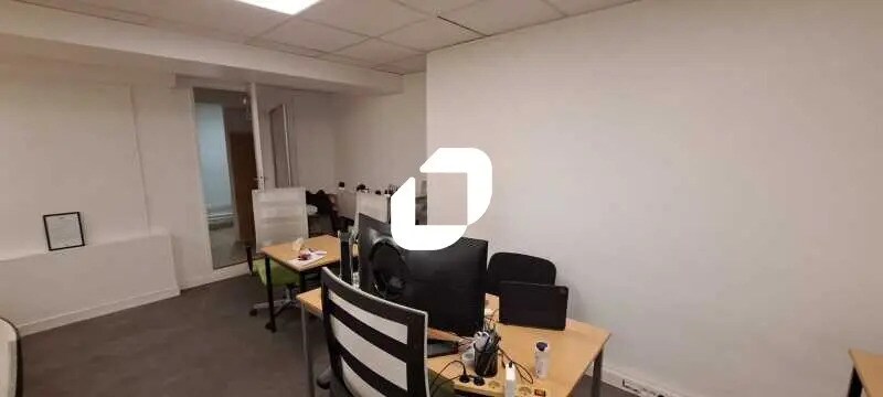 Bureau dans Paris à louer - Photo de l’immeuble – Image 3 sur 8