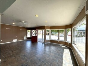1519 Main St, Napa, CA à louer Photo intérieure– Image 2 sur 6