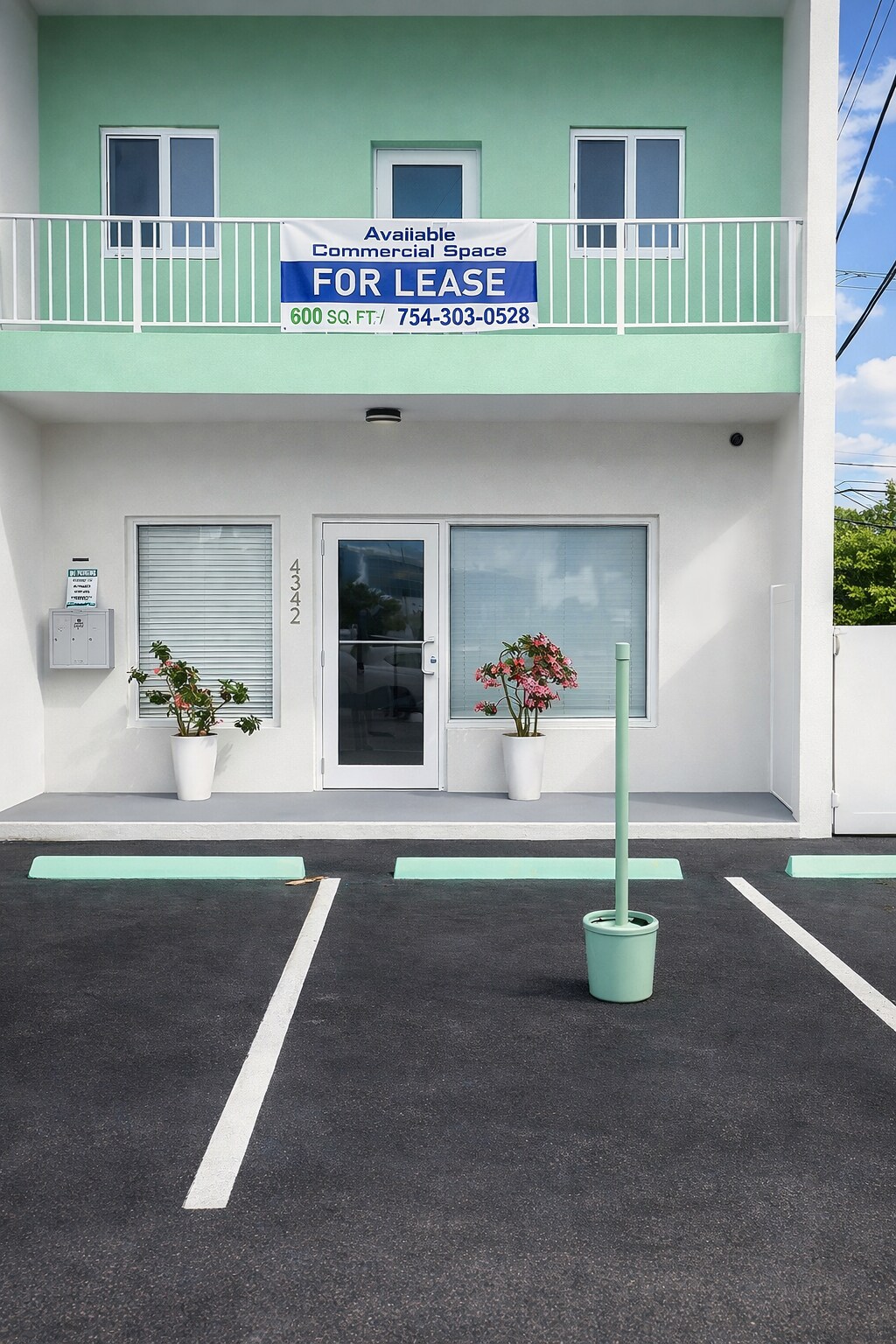 4342 Sea Grape Dr, Lauderdale-by-the-Sea, FL à louer Photo de l’immeuble– Image 1 sur 6