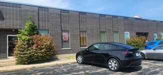 Plus de détails pour 700-750 Bonnie Ln, Elk Grove Village, IL - Industriel/Logistique à vendre