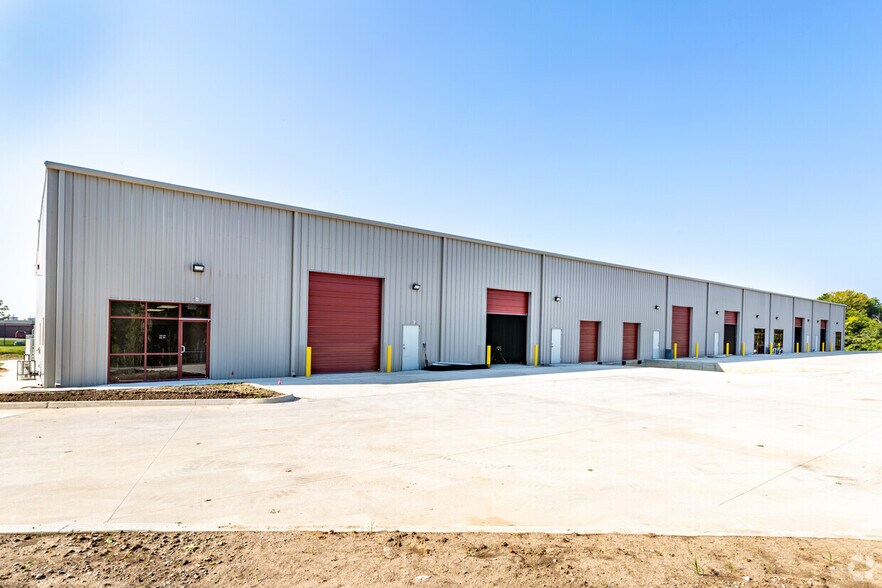 1630 N Mingo Rd, Tulsa, OK à louer - Photo de l’immeuble – Image 1 sur 3