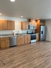 7013 State Highway 303 NE, Bremerton, WA à louer Photo intérieure– Image 1 sur 9