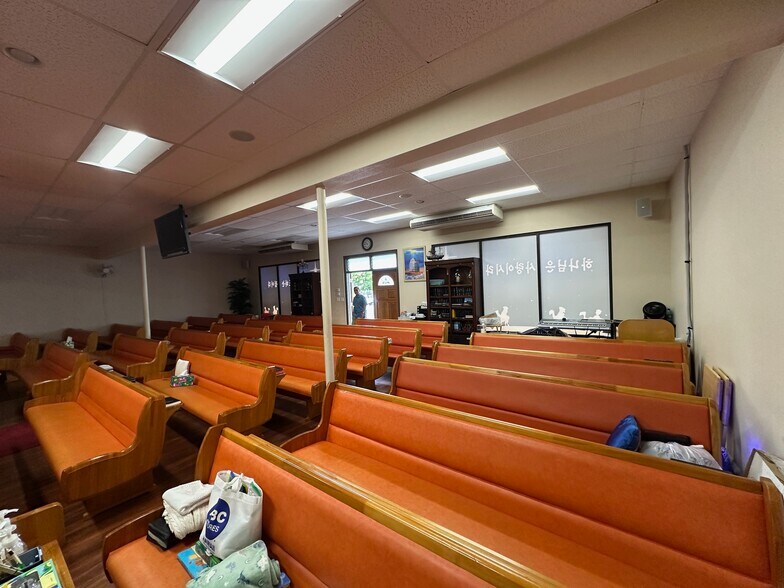 1640 S King St, Honolulu, HI à vendre - Photo de l’immeuble – Image 3 sur 6