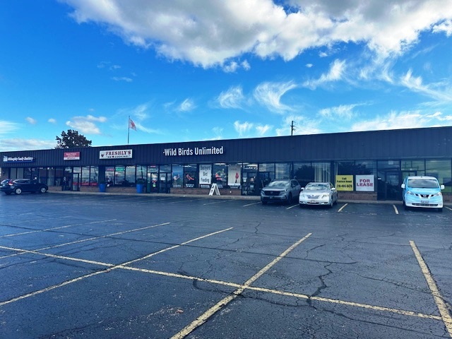 34508 Euclid Ave, Willoughby, OH à louer - Photo principale – Image 1 sur 4