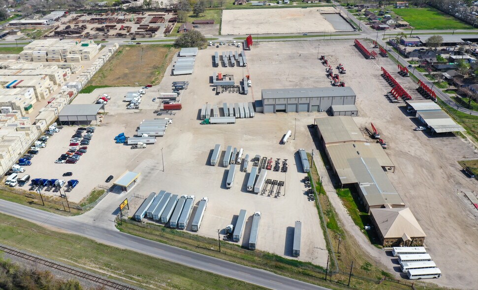 11900 Hirsch Rd, Houston, TX à louer - Aérien – Image 3 sur 3