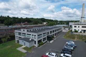 80 Optical Dr, Southbridge, MA à louer Aérien– Image 1 sur 2
