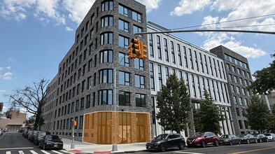 2363 Bedford Ave, Brooklyn, NY à louer Photo intérieure– Image 1 sur 8