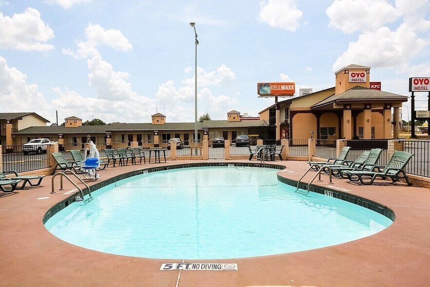 4012 N State Line Ave, Texarkana, AR à vendre - Photo de l’immeuble – Image 2 sur 24