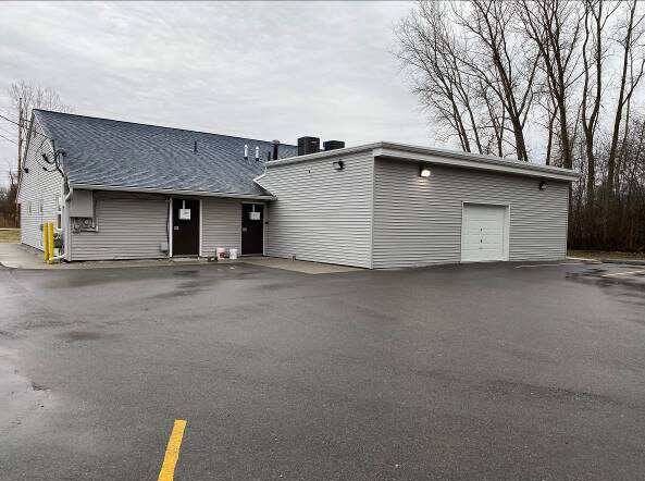 1750 Busha Hwy, Marysville, MI à vendre - Photo de l’immeuble – Image 2 sur 5