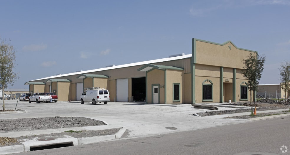 3814 Acushnet Dr, Corpus Christi, TX à louer - Photo de l’immeuble – Image 2 sur 18