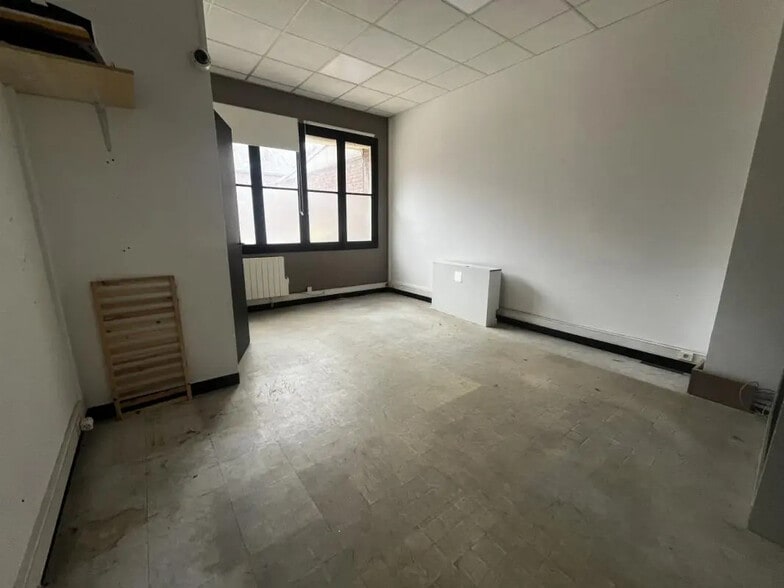 Local commercial dans Amiens à vendre - Photo de l’immeuble – Image 1 sur 3