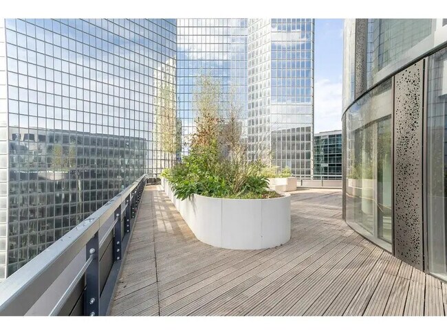 Plus de détails pour 16 Rue Henri Régnault, Courbevoie - Bureau à louer