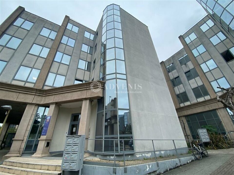 Bureau dans Neuilly-Plaisance à louer Photo de l’immeuble– Image 1 sur 2