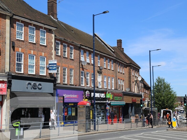 Station Rd, Edgware à louer - Photo de l’immeuble – Image 2 sur 2