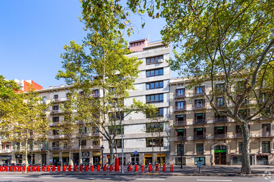 Gran Vía de les Corts Catalanes, 594, Barcelone, Barcelona à louer - Photo de l’immeuble – Image 3 sur 4