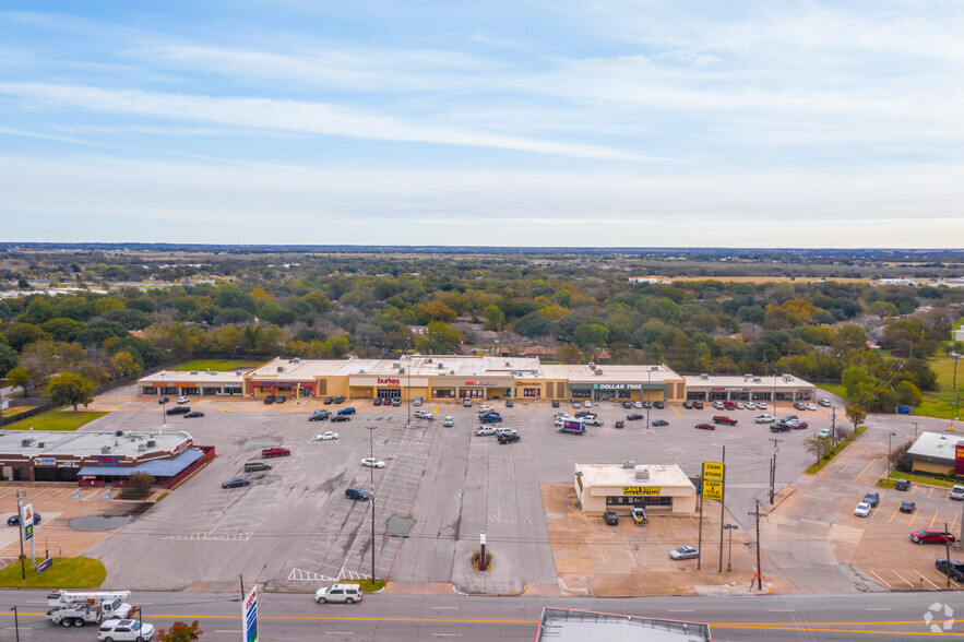 2005-2017 S Washington St, Kaufman, TX à louer - Aérien – Image 2 sur 5