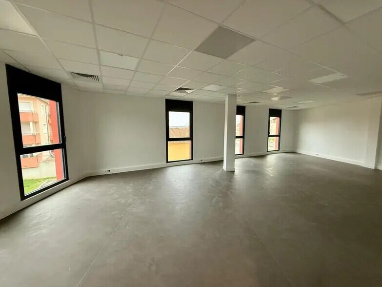 Bureau dans Péronnas à vendre - Photo intérieure – Image 2 sur 9