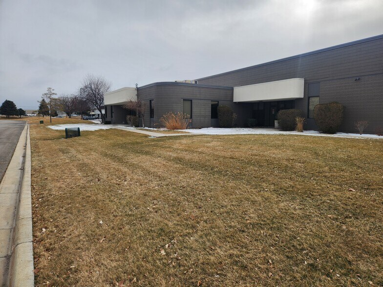 1149 W 2240 S, Salt Lake City, UT à louer - Photo de l’immeuble – Image 3 sur 8