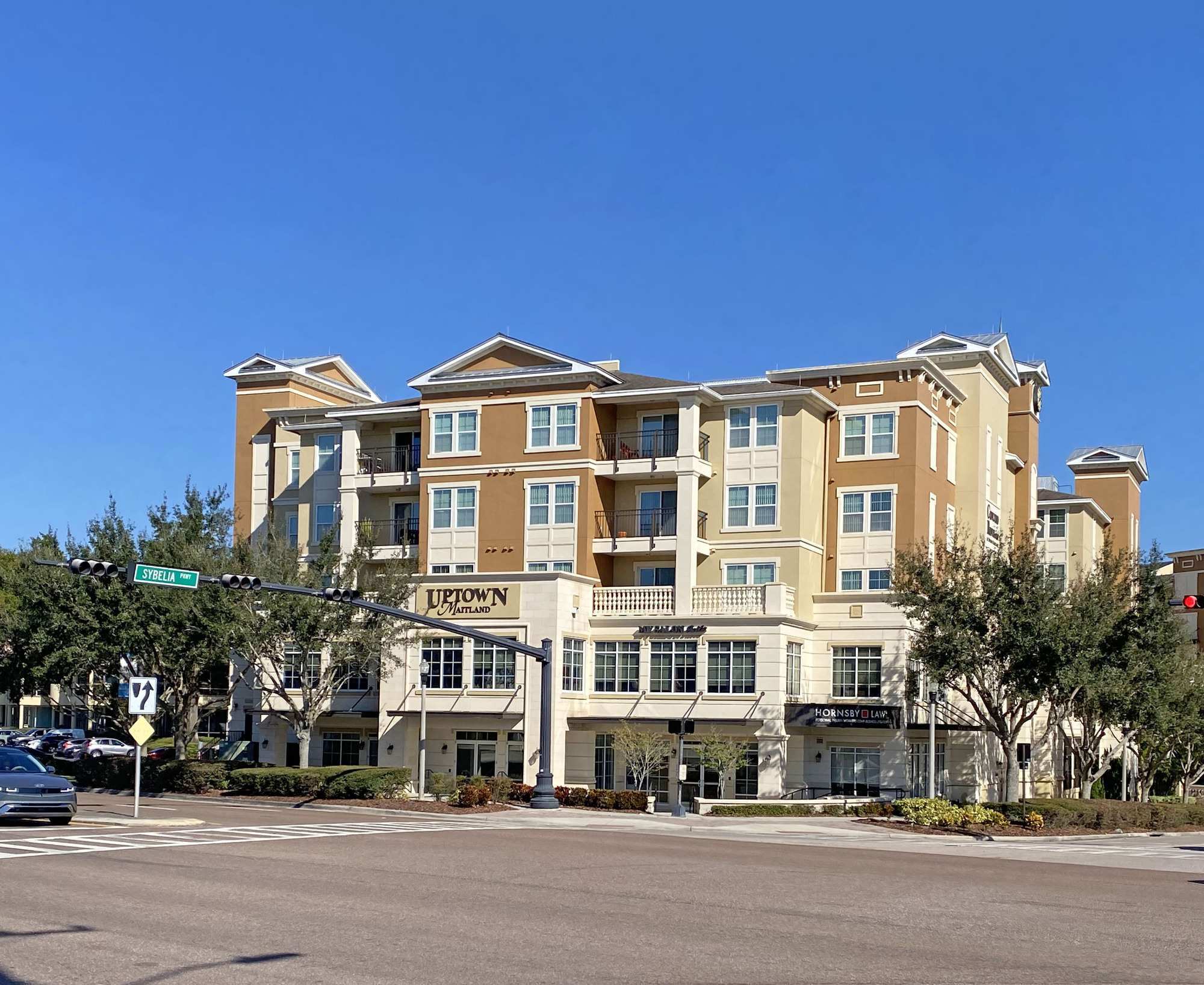 525 E Sybelia Ave, Maitland, FL à louer Photo de l’immeuble– Image 1 sur 8