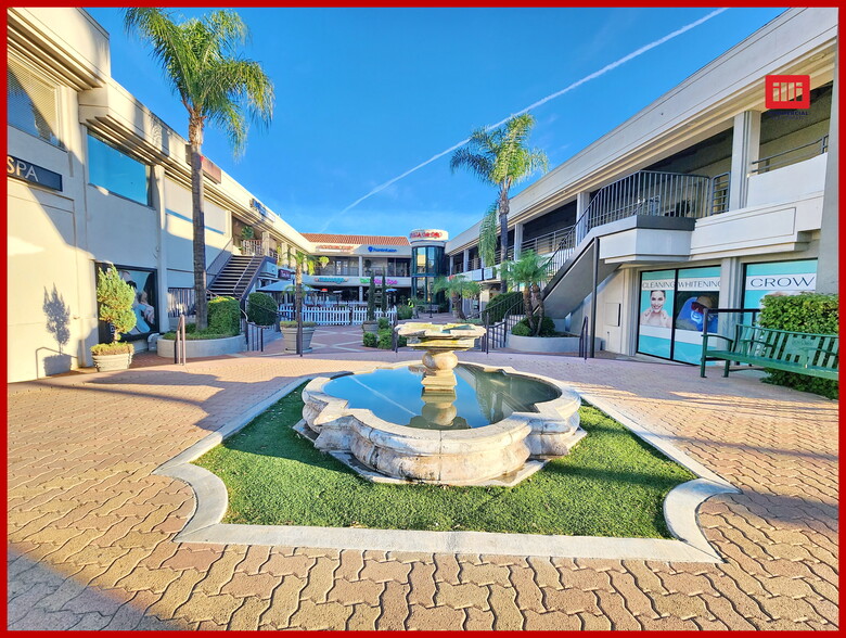 17157-17253 Ventura Blvd, Encino, CA à louer - Photo de l’immeuble – Image 3 sur 11