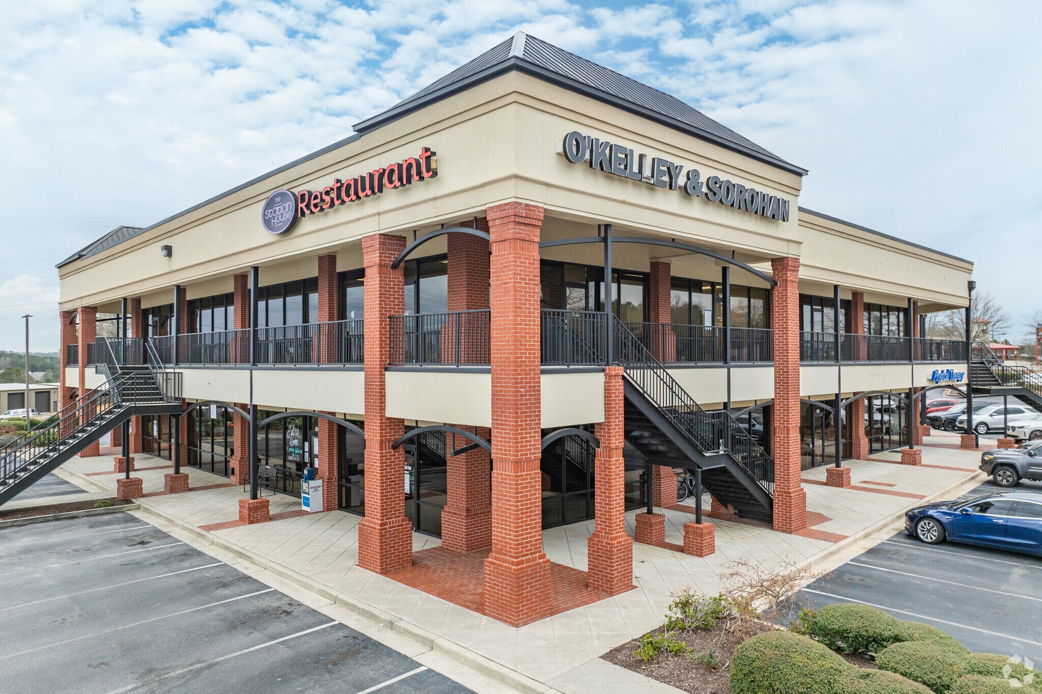 540 Lake Center Pky, Cumming, GA à louer Photo principale– Image 1 sur 33