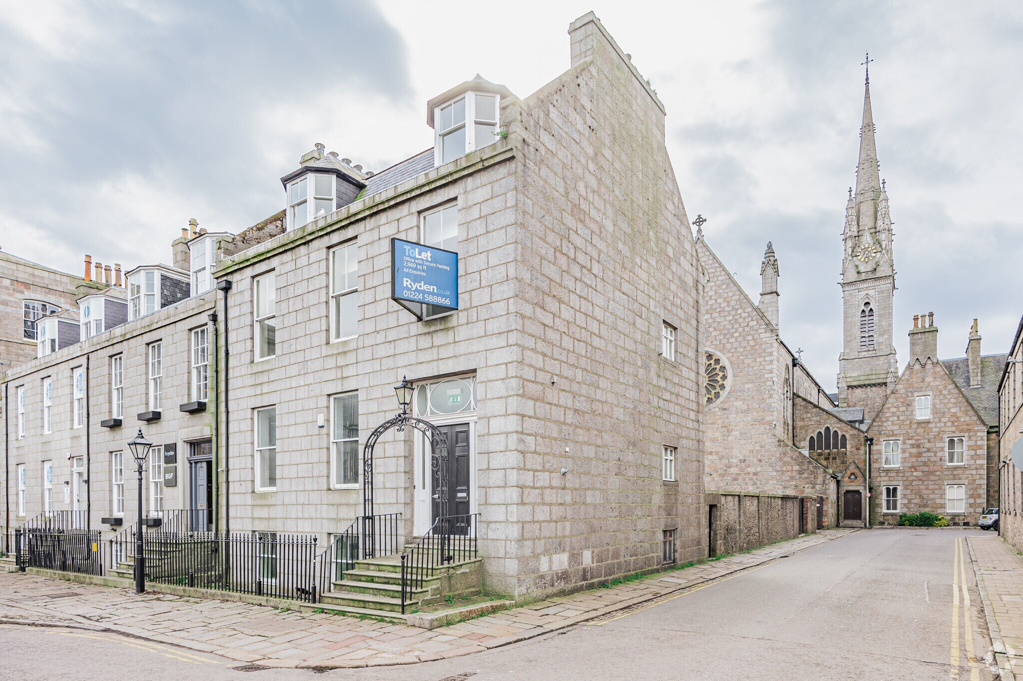 19 Golden Sq, Aberdeen à louer Photo de l’immeuble– Image 1 sur 4