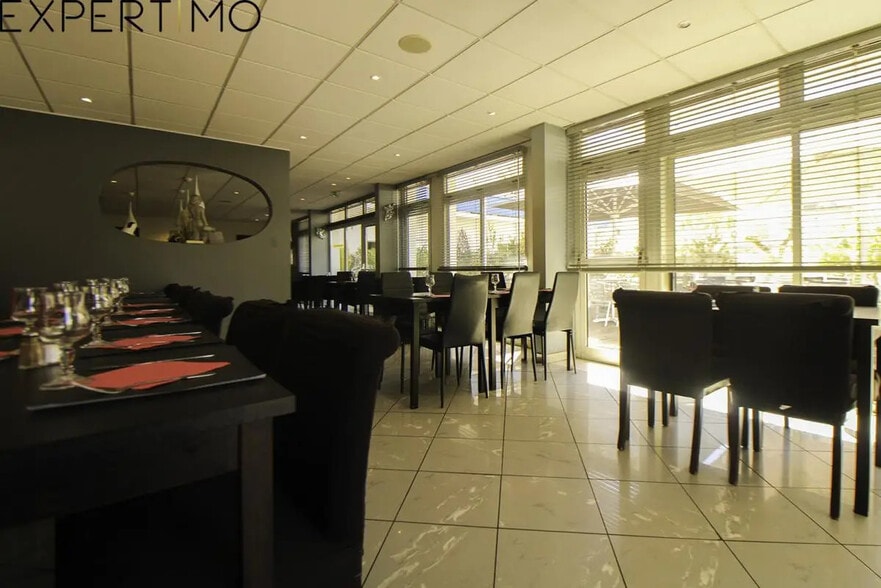 Local commercial dans Montpellier à vendre - Photo de l’immeuble – Image 2 sur 4