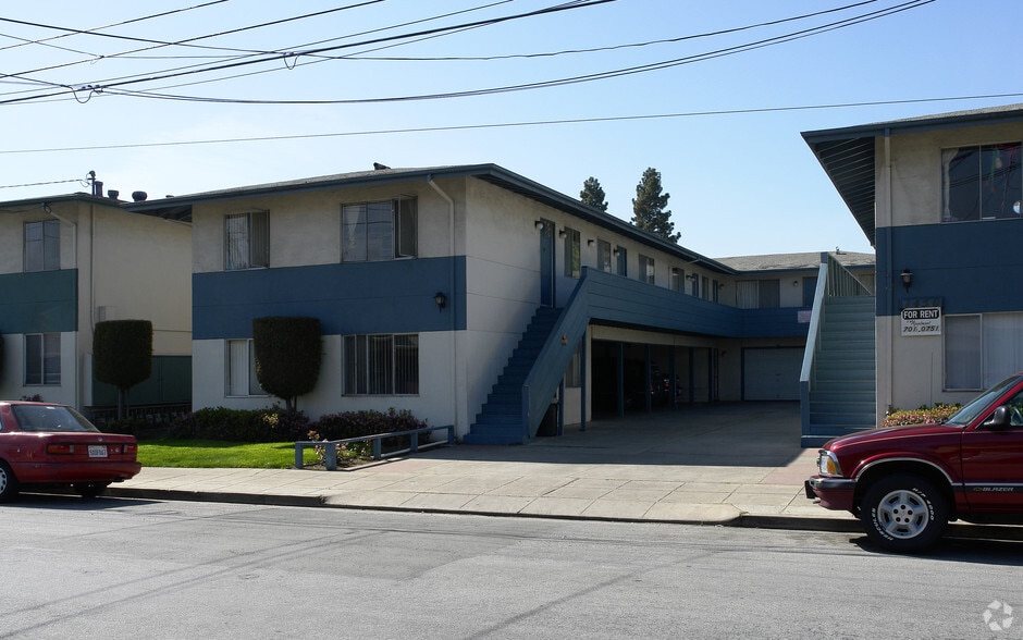 1450 Hess Rd, Redwood City, CA à vendre - Photo principale – Image 1 sur 3