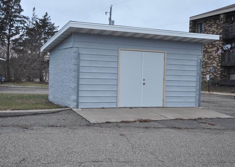 1549 E Broadway St, Monticello, MN à louer - Photo de l’immeuble – Image 3 sur 16