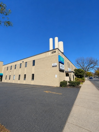 Plus de détails pour 239 Commercial St, Malden, MA - Local d'activités à louer