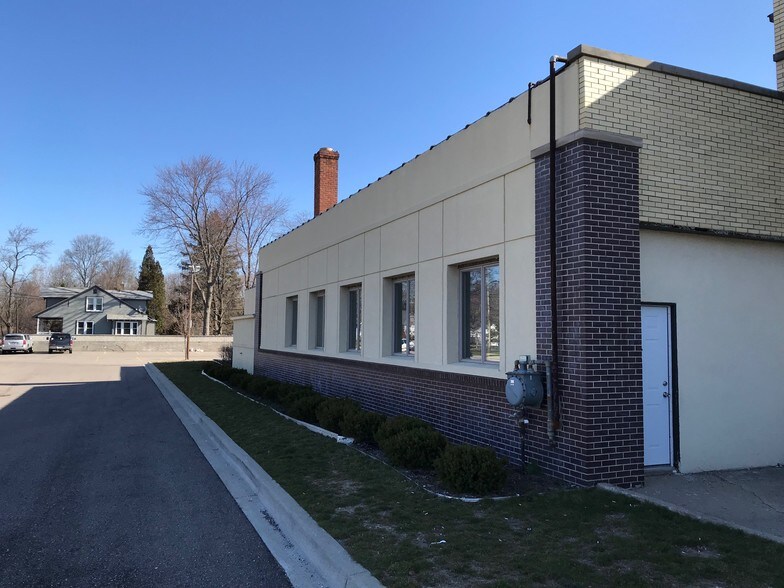 35540 W Michigan Ave, Wayne, MI à vendre - Photo de l’immeuble – Image 3 sur 42