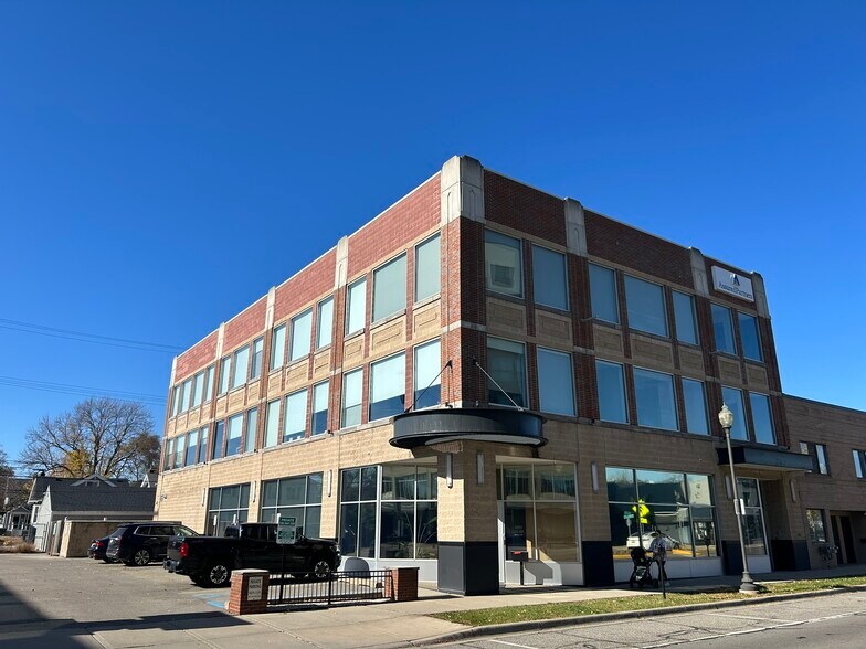 423 N Main St, Royal Oak, MI à louer - Photo de l’immeuble – Image 2 sur 30