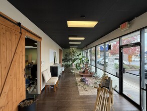 1005-1040 Bailey Hill Rd, Eugene, OR à louer Photo intérieure– Image 2 sur 2