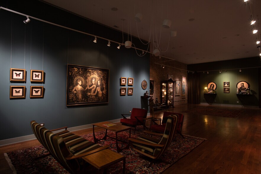 2753 W Fullerton Ave, Chicago, IL à louer - Photo de l’immeuble – Image 3 sur 14