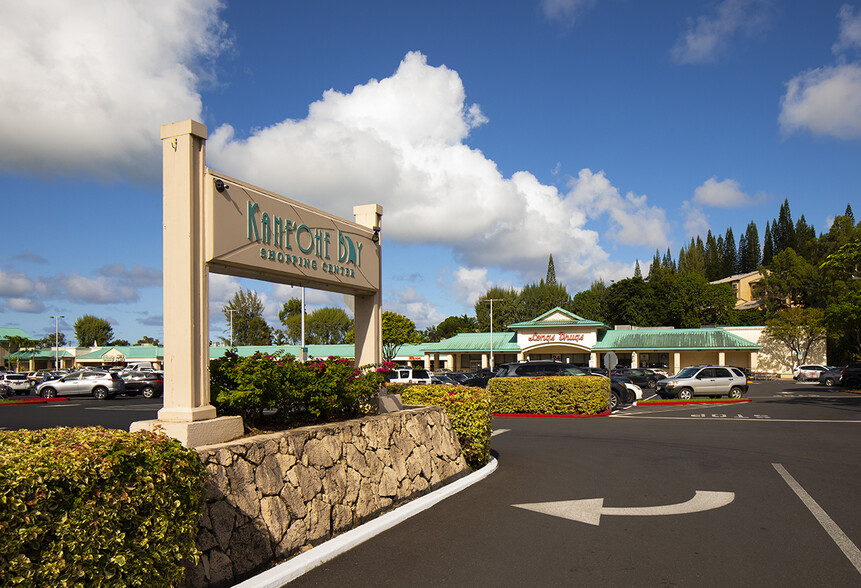 46-047 Kamehameha Hwy, Kaneohe, HI à louer - Photo de l’immeuble – Image 1 sur 7