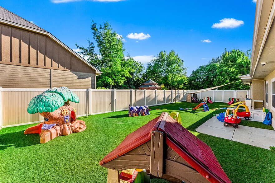1463 E Star Dr, Meridian, ID à vendre - Photo de l’immeuble – Image 3 sur 16
