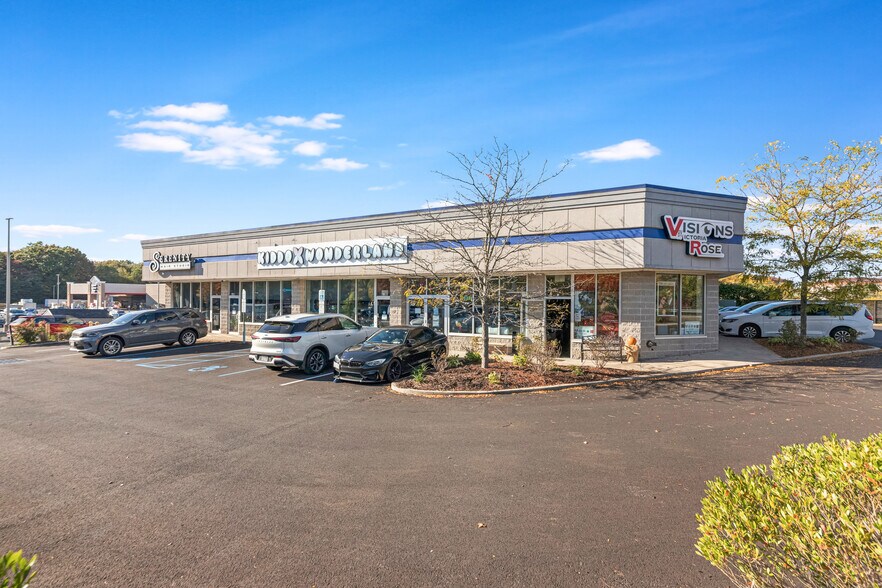 639 Veterans Rd W, Staten Island, NY à vendre - Photo de l’immeuble – Image 2 sur 12