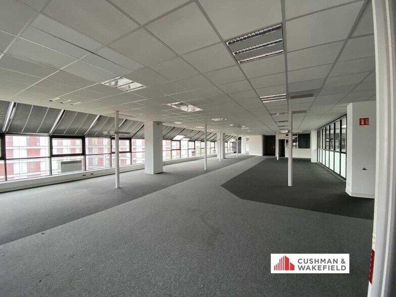 Bureau dans Rouen à louer - Photo de l’immeuble – Image 1 sur 5