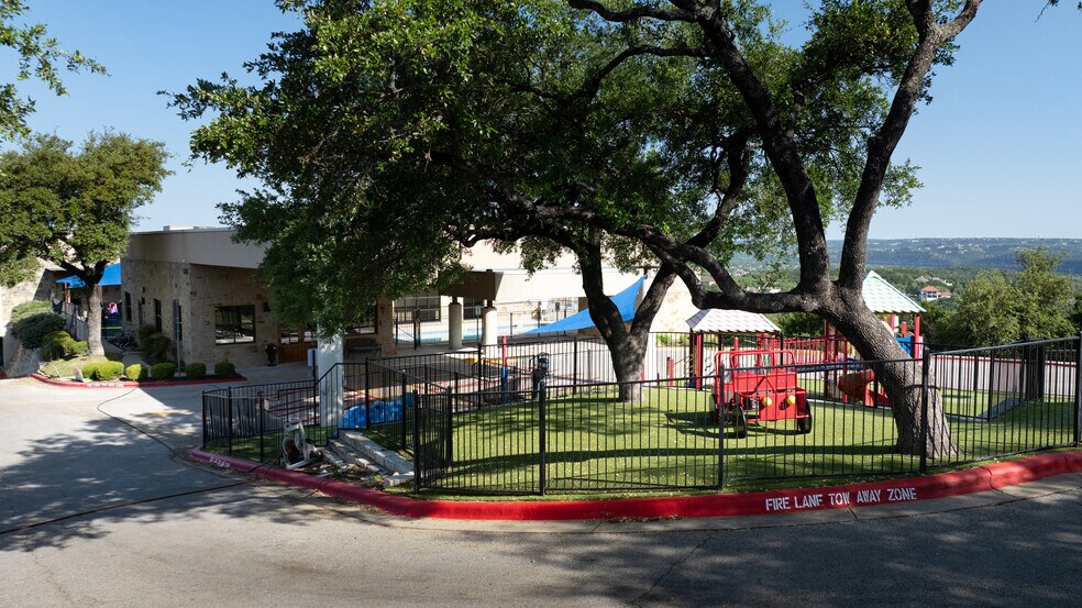 8100 Bee Cave Rd, Austin, TX à vendre - Photo de l’immeuble – Image 2 sur 11