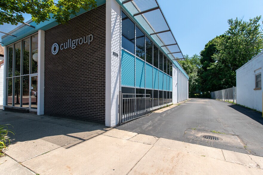 1432 Wealthy St SE, Grand Rapids, MI à louer - Photo de l’immeuble – Image 3 sur 26