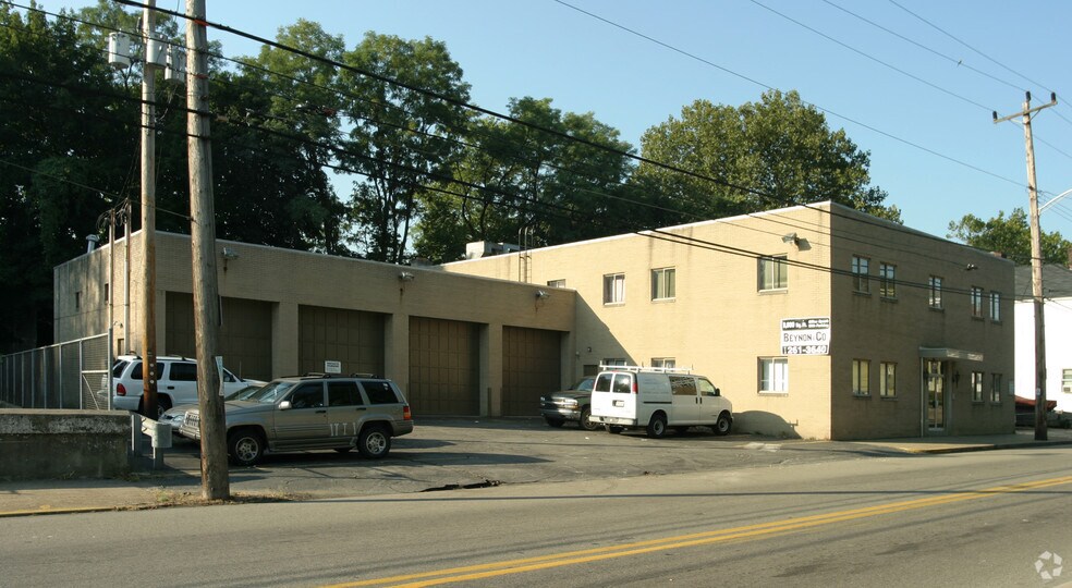 1515 Main St, Sharpsburg, PA à louer - Photo de l’immeuble – Image 2 sur 6